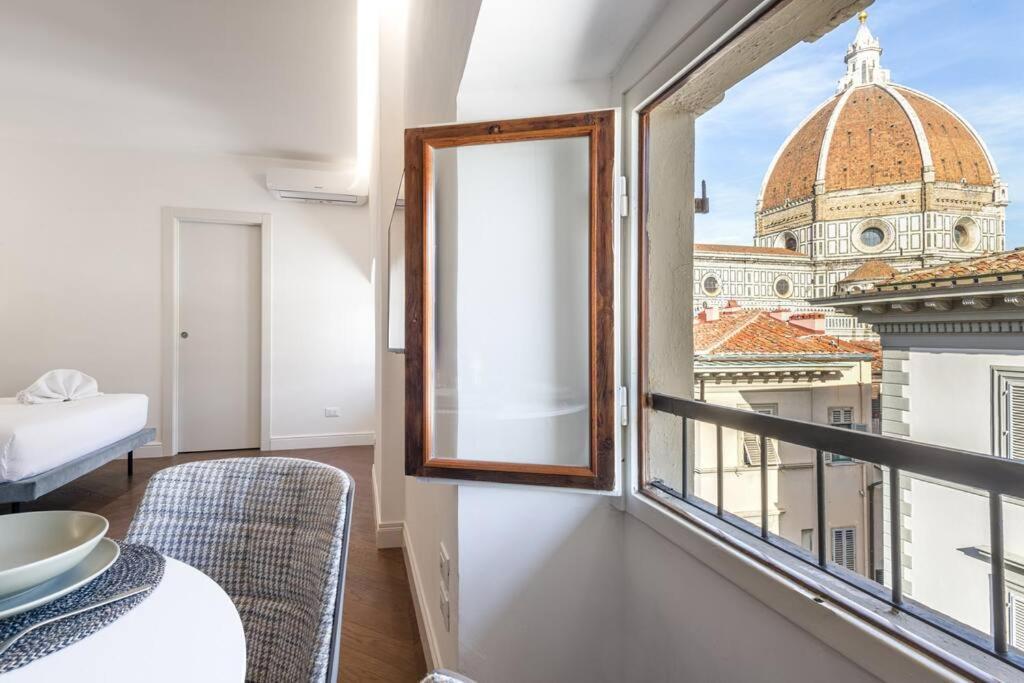 Unyca - Duomo Luxury View Apartamento *